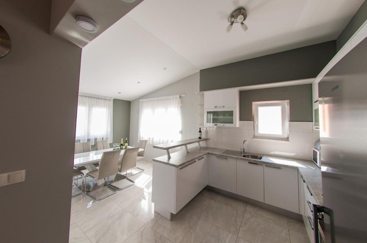 Apartments Anita Stobreč Kamer foto
